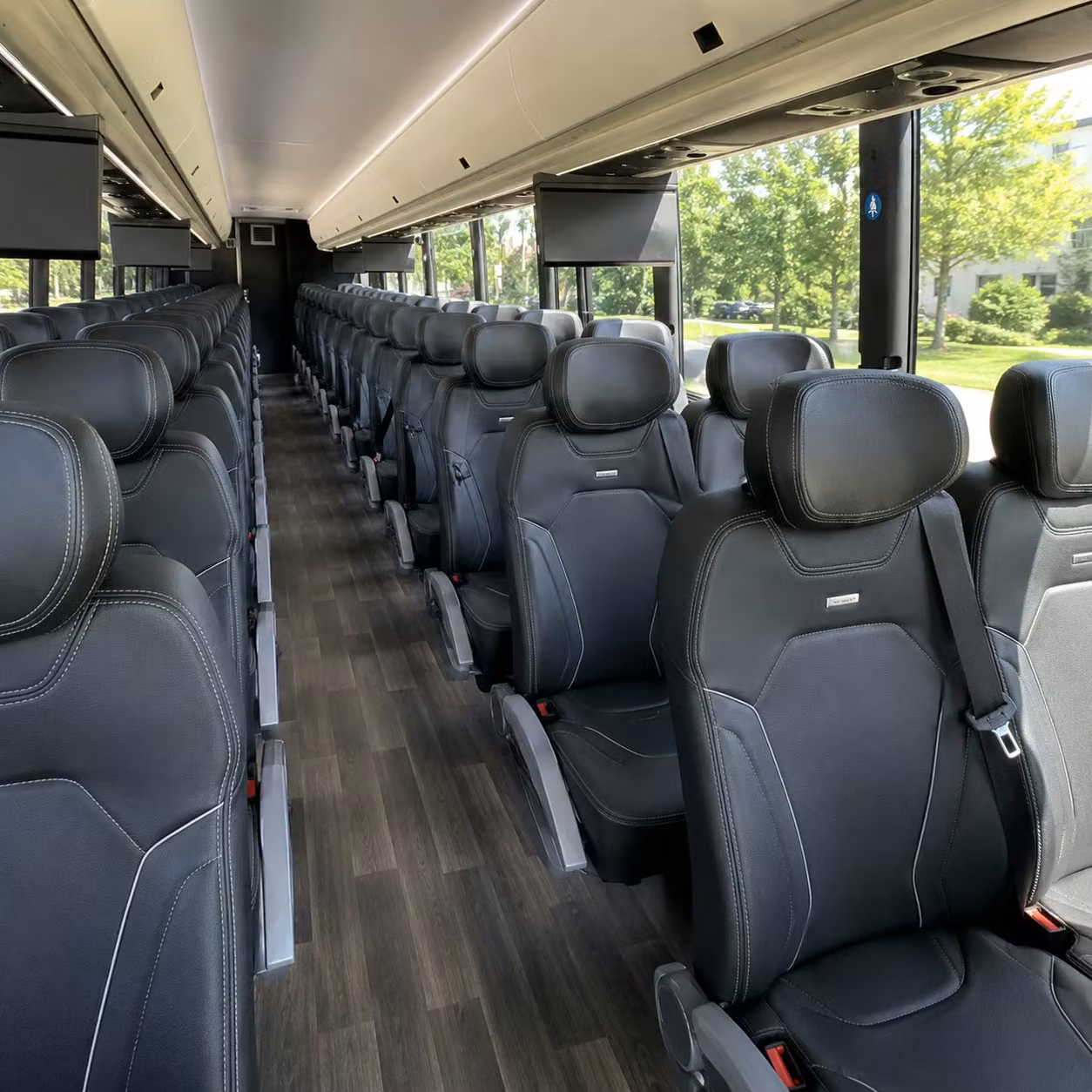 charter buses for large ventura high school prom groups