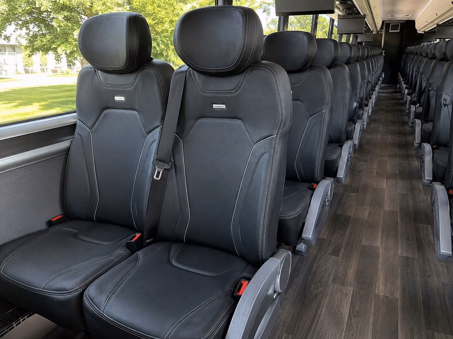 shuttle your wedding guests between ventura venues without the parking headache